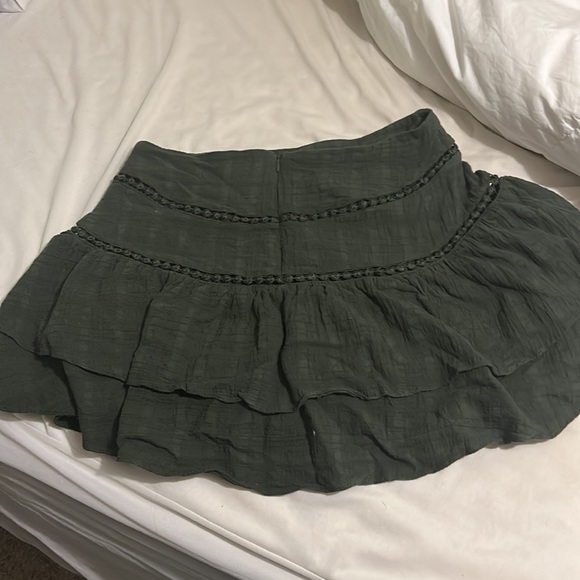 Army green mini skirt. - Picture 2 of 2